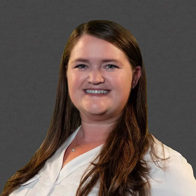 Hillary Stevenson Headshot